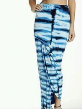 Young, Fabulous, And Broke (YFB) Kulani Blue Tie-Dye Gathered Skirt Sz: M Beachy